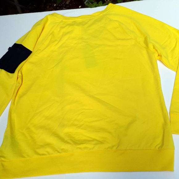 Tommy Hilfiger Crewneck W/ Pocket Lemon NWT LARGE - Picture 7 of 8